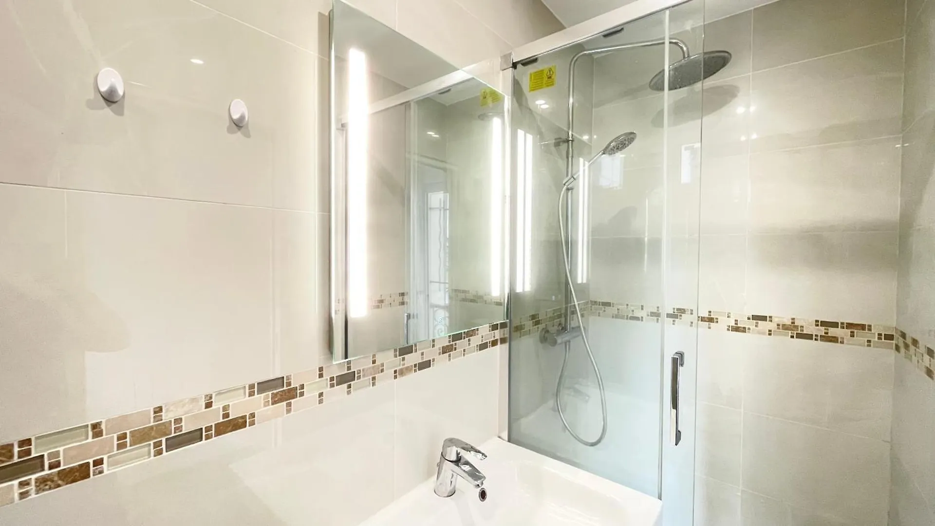Charmant Appartement Cozy Pour 4 A باريس
